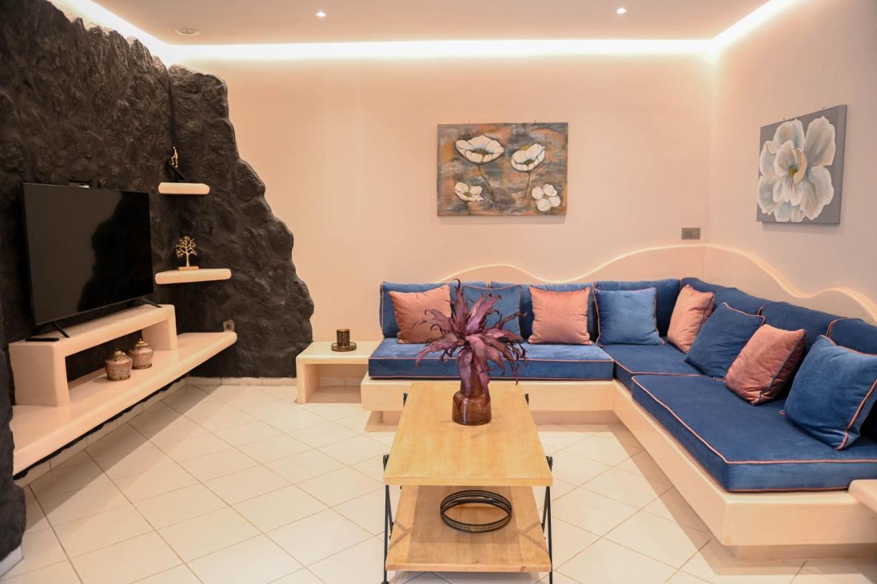 The Rock Luxury Homes Hébergement de vacances *